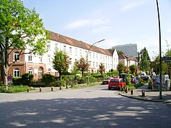 Street in Bahrenfeld (in background Hermes agency building, Ottensen)