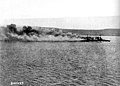 Während der Schlacht von Gallipoli lief die Bouvet auf türkische Minen und sank (1915)