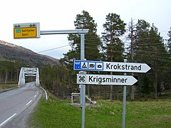 Driving the E6 road from the south, the ascent starts near Krokstrand in the Dunderland Valley.