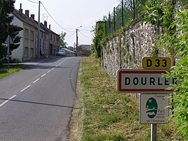 The road into Dourlers