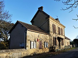 The town hall in Salles-de-Belvès