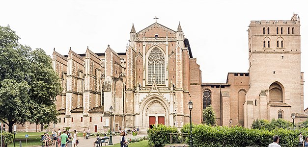 The north side of the cathedral, with the transept, with flamboyant portal