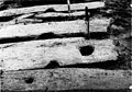 Zapfenloch in einer Wegbohle in den 1930er Jahren