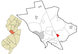 Location of Robbinsville CDP in Mercer County highlighted in red (right). Inset map: Location of Mercer County in New Jersey highlighted in orange (left).