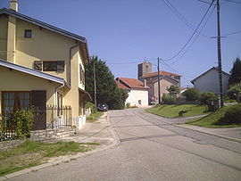 The church and surroundings in Saffais