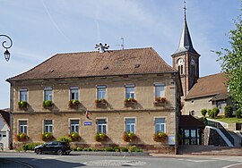 The town hall in Châlonvillars