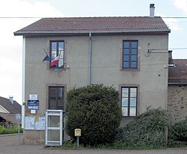 The town hall in Esmoulières