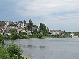 Saint-Aignan seen from the bank of the river Cher