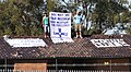 Asylsuchende protestieren auf dem Dach des Villawood Immigration Detention Centre (in Betrieb) in Villawood, einer Vorstadt von Sydney (22. April 2011)