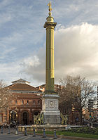 In 1834 the statue was installed at the top of the Dupuy column.