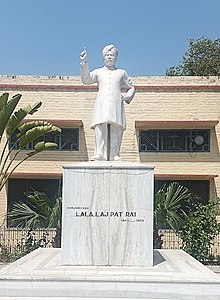 Lala Lajpat Rai Statue, Lajpat Rai DAV College, Jagraon