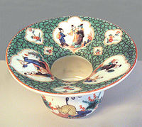 Saint-Cloud soft porcelain spitting bowl, "Famille verte", 1730-1740.