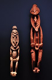 Carved wooden figurines from Papua New Guinea (20th century)