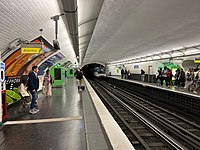 Line 9 platforms at Trocadéro