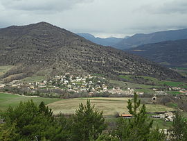 A general view of the village of Mirabeau