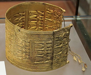 Gold bracelet, Regolini-Galassi tomb
