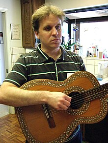Uelmen on guitar in 2006