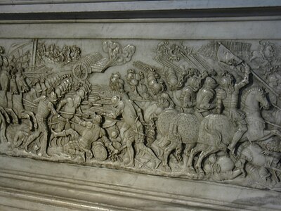Battle scene on the tomb of François I (16th c.)
