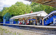Beaconsfield station, Down platform