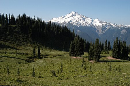 373. Glacier Peak is one of five major stratovolcanoes in the state of Washington.