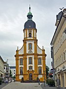 Ev. Kreuzkirche (Suhl): Barocke Ein­turm­fassade