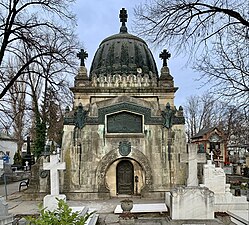 Cantacuzino Tomb in the Bellu Cemetery, Bucharest, by Ion Mincu, c.1900[70]