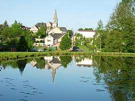 The lake and surroundings at Brancourt-en-Laonnois