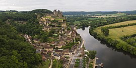 Beynac and its château by the river Dordogne