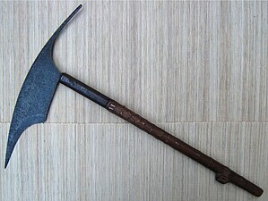 A Kalinga head axe