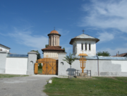 Entrance to Plătărești Monastery