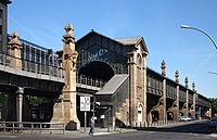 Bülowstraße, Berlin (1902): Jugendstil-Hochbahnhof, vereinfachter Wiederaufbau nach Kriegsschaden Entwurf: Bruno Möhring