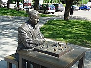 Statue in honour of Paul Keres in Narva