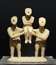Group of three figurines, Early Cycladic II period