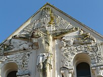 Sculpture on the church of Saint-Quentin