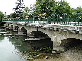 The bridge in Pont-de-Ruan, crossing the Indre river