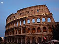Das Amphitheatrum Flavium (72–80) in Rom, besser bekannt als Kolosseum, war der größte Theaterbau des Römischen Reichs.