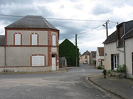 The town hall in Mondreville