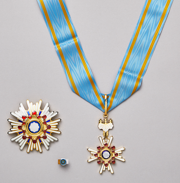 The Order of the Sacred Treasure, Gold and Silver Star (2nd class)