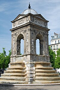 The Fontaine des Innocents (1549), next to the city market, celebrated the official entrance of king Henry II into Paris, by Pierre Lescot and Jean Goujon.