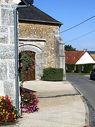 The church in Givry-lès-Loisy