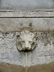 Wasserspeiender Löwenkopf
