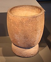 ʿAin Mallaha Epipaleolithic mortar (Israel Museum, Jerusalem)