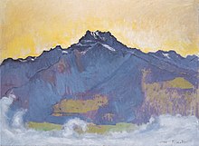 Painting by Ferdinand Hodler representing the teeth of the South from afar. The sky is yellow, the mountains are grey and not very detailed with a light snowy mantle, the bottom of the mountains is green and clouds are present at the bottom of the canvas.