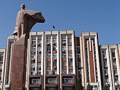 The statue of Lenin in front of the parliament building