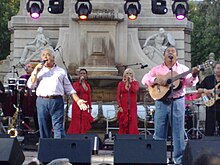 Performing 24 July 2009 at Plaza de España (Madrid)