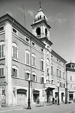 The town hall in 1976.