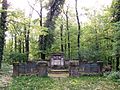 Grabanlage der Familie Crusius, mit Einfriedung (Einzeldenkmal zu ID-Nr. 09303876, Schloßstraße 7–12)