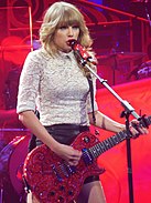 American singer-songwriter Taylor Swift touring in 2013
