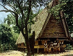 Bemaltes Haus auf Palau, um 1910