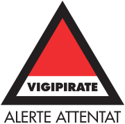 Vigipirate triangle with "Alerte Attentat" in black font